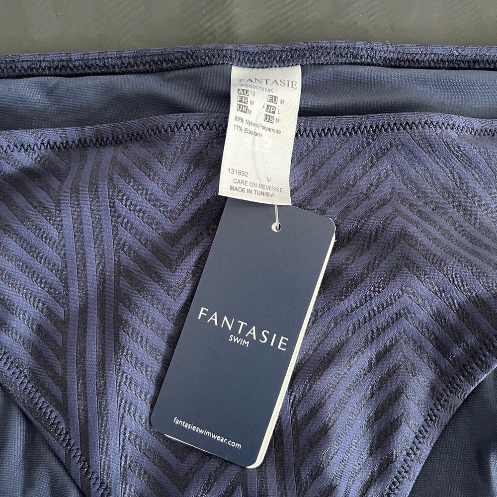 Fantasie Navy Chevron Bikini Bottoms w/ Gold Metal Accents - size M - NWT - Picture 4 of 5
